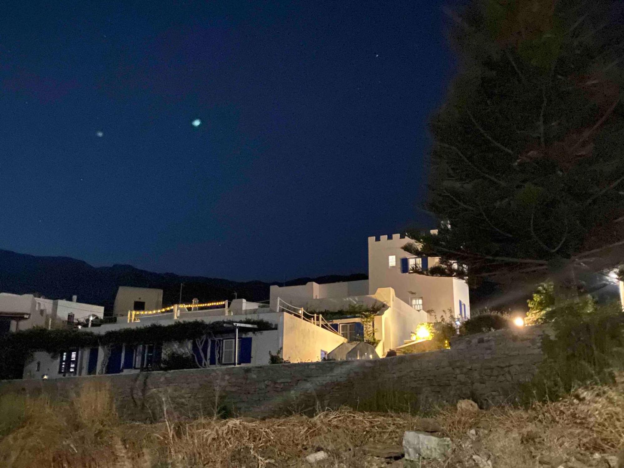 Flora's Apollon (Naxos)